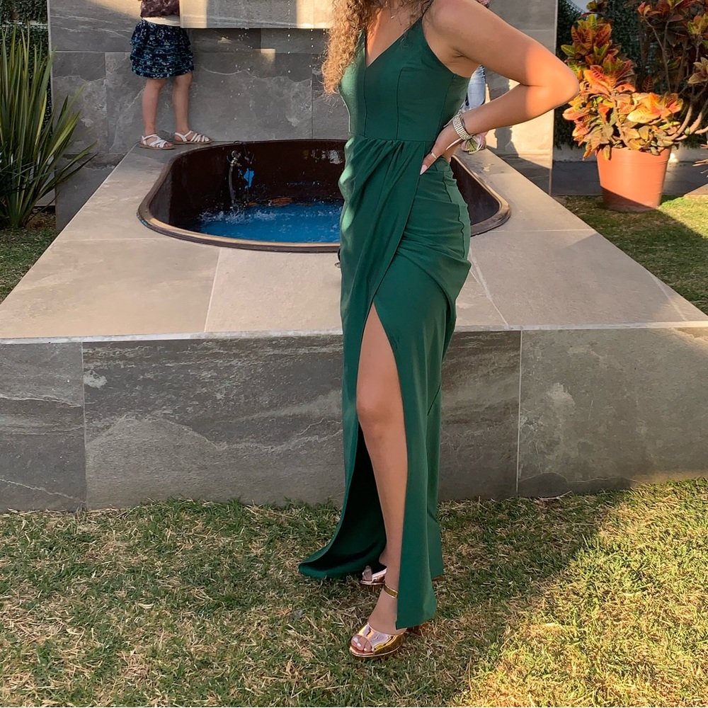 Emerald green prom/formal dress